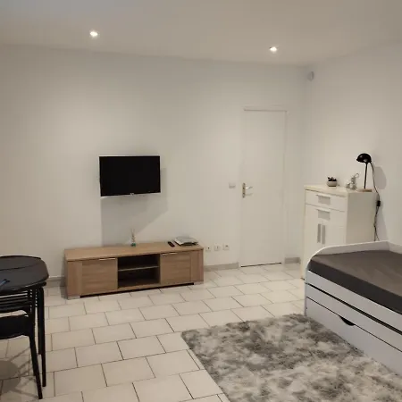 Canape Lit Netflix Prime Video Wifi * לה האברה