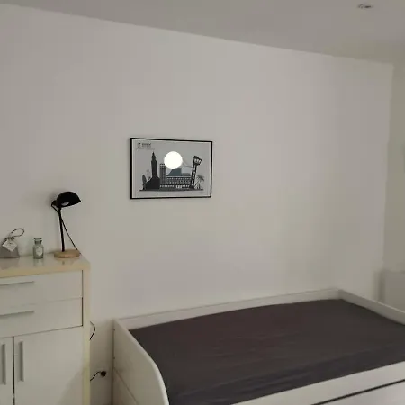 Canape Lit Ligue1 Bein Netflix Wifi Apartment